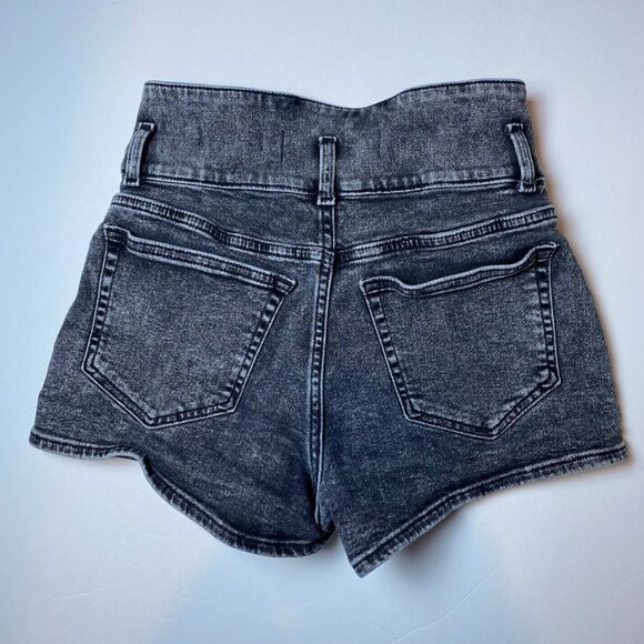 Hollister, washed black Ultra High Rise Mom Short 3”, size 5/27 - Picture 3 of 8